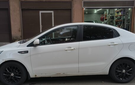 KIA Rio III рестайлинг, 2011 год, 599 999 рублей, 2 фотография