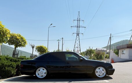 Mercedes-Benz E-Класс, 1999 год, 820 000 рублей, 4 фотография