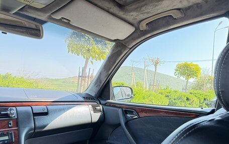Mercedes-Benz E-Класс, 1999 год, 820 000 рублей, 16 фотография