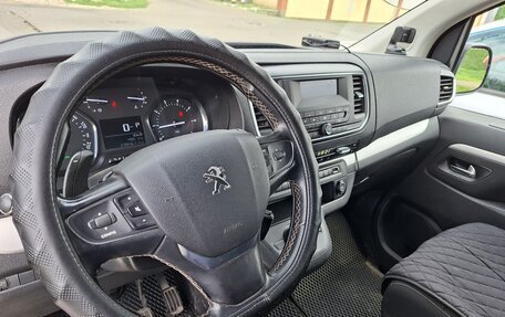 Peugeot Traveller I, 2019 год, 2 900 000 рублей, 6 фотография