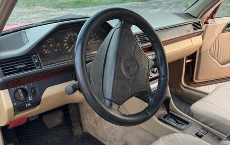 Mercedes-Benz E-Класс, 1994 год, 350 000 рублей, 5 фотография