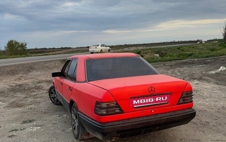 Mercedes-Benz E-Класс, 1994 год, 350 000 рублей, 3 фотография