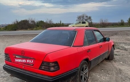 Mercedes-Benz E-Класс, 1994 год, 350 000 рублей, 4 фотография