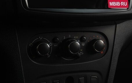 Renault Sandero II рестайлинг, 2015 год, 759 000 рублей, 12 фотография