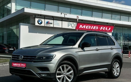 Volkswagen Tiguan II, 2019 год, 2 410 000 рублей, 1 фотография