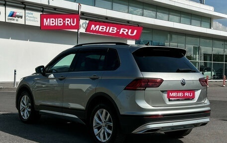 Volkswagen Tiguan II, 2019 год, 2 410 000 рублей, 7 фотография