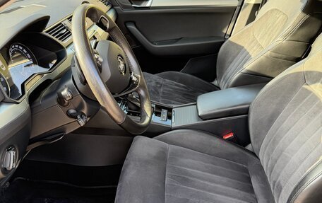 Skoda Superb III рестайлинг, 2017 год, 2 050 000 рублей, 13 фотография