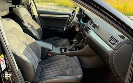 Skoda Superb III рестайлинг, 2017 год, 2 050 000 рублей, 12 фотография