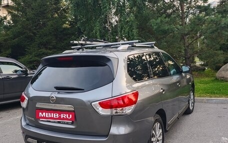 Nissan Pathfinder, 2015 год, 1 430 000 рублей, 9 фотография