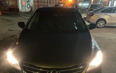 Hyundai Solaris II рестайлинг, 2015 год, 950 000 рублей, 8 фотография