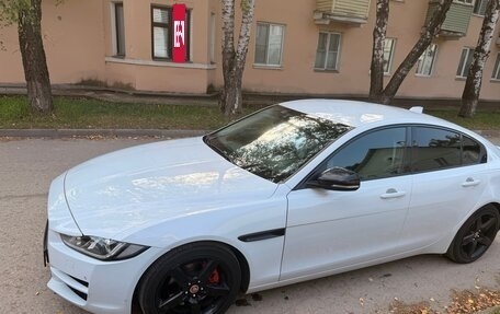 Jaguar XE I рестайлинг, 2016 год, 1 450 000 рублей, 2 фотография