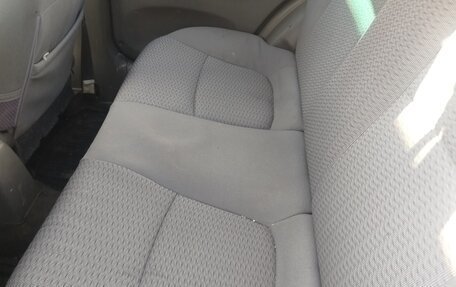 KIA Rio II, 2000 год, 135 000 рублей, 4 фотография