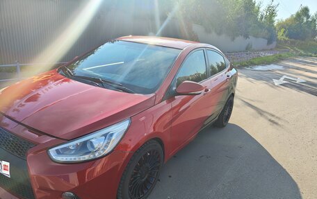 Hyundai Solaris II рестайлинг, 2011 год, 450 000 рублей, 6 фотография