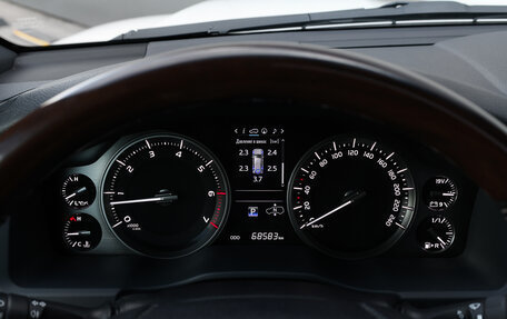 Toyota Land Cruiser 200, 2020 год, 8 998 000 рублей, 12 фотография