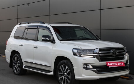 Toyota Land Cruiser 200, 2020 год, 8 998 000 рублей, 3 фотография