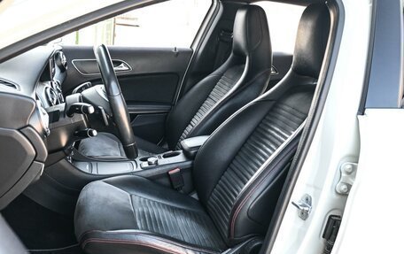Mercedes-Benz GLA, 2015 год, 2 124 000 рублей, 10 фотография