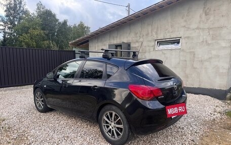 Opel Astra J, 2011 год, 550 000 рублей, 3 фотография