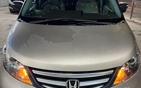 Honda Elysion I, 2004 год, 1 400 000 рублей, 15 фотография