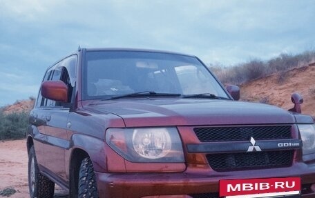Mitsubishi Pajero iO, 2004 год, 1 000 000 рублей, 5 фотография