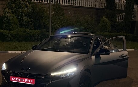 Hyundai Elantra, 2023 год, 2 000 000 рублей, 8 фотография