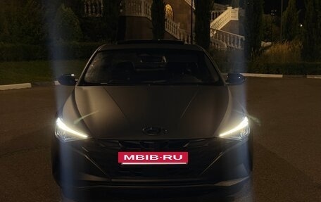 Hyundai Elantra, 2023 год, 2 000 000 рублей, 11 фотография