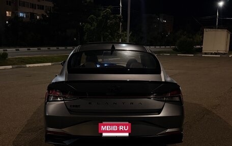 Hyundai Elantra, 2023 год, 2 000 000 рублей, 10 фотография