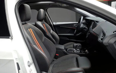 BMW 1 серия, 2021 год, 2 410 000 рублей, 12 фотография