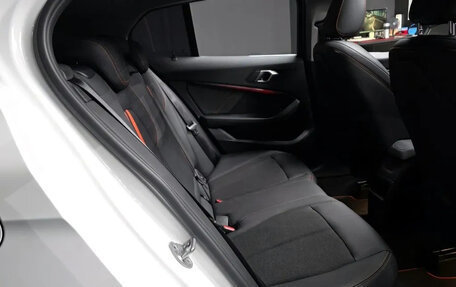 BMW 1 серия, 2021 год, 2 410 000 рублей, 13 фотография