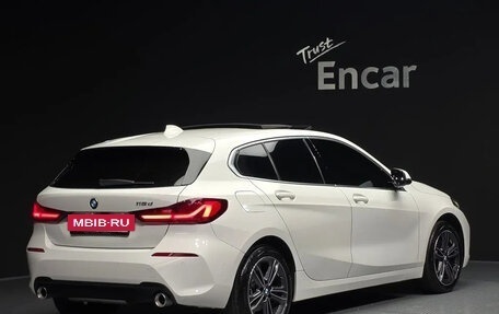 BMW 1 серия, 2021 год, 2 410 000 рублей, 2 фотография