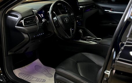 Toyota Camry, 2021 год, 3 390 000 рублей, 9 фотография