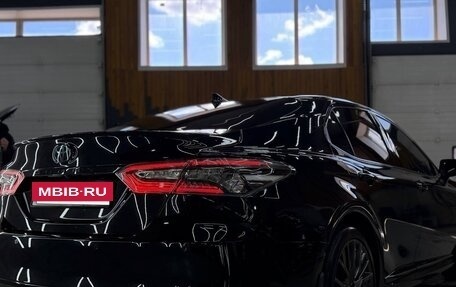 Toyota Camry, 2021 год, 3 390 000 рублей, 7 фотография