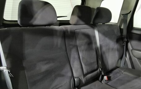 Mitsubishi Outlander III рестайлинг 3, 2004 год, 395 000 рублей, 14 фотография