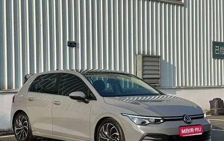 Volkswagen Golf VIII, 2021 год, 1 400 450 рублей, 1 фотография
