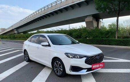 Ford Escort, 2022 год, 890 000 рублей, 3 фотография