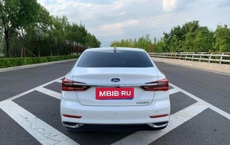 Ford Escort, 2022 год, 890 000 рублей, 7 фотография