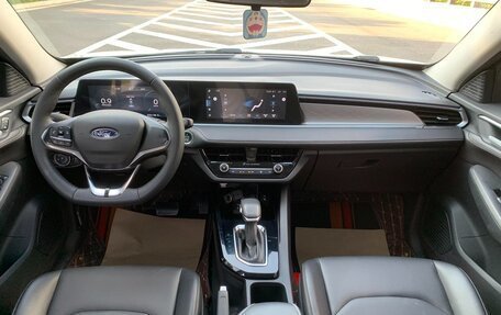 Ford Escort, 2022 год, 890 000 рублей, 9 фотография
