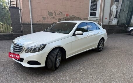 Mercedes-Benz E-Класс, 2014 год, 2 200 000 рублей, 3 фотография