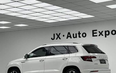Skoda Karoq I, 2022 год, 1 745 000 рублей, 5 фотография