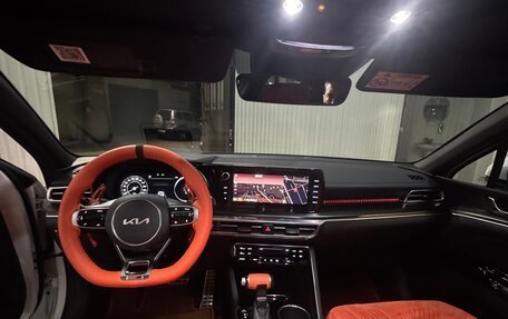 KIA K5, 2022 год, 4 000 000 рублей, 2 фотография