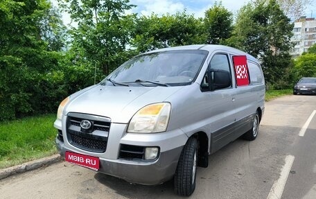 Hyundai Starex I рестайлинг, 2004 год, 365 000 рублей, 1 фотография