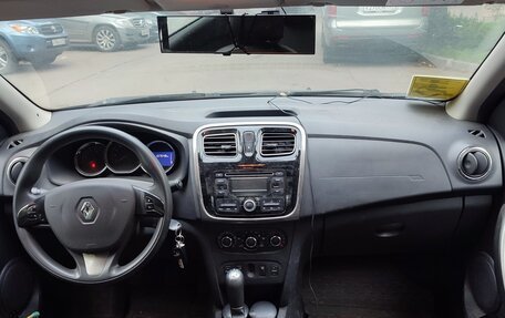 Renault Logan II, 2015 год, 750 000 рублей, 13 фотография