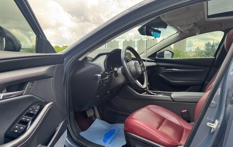 Mazda 3, 2022 год, 2 077 000 рублей, 17 фотография