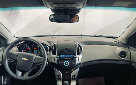 Chevrolet Cruze II, 2013 год, 800 000 рублей, 11 фотография