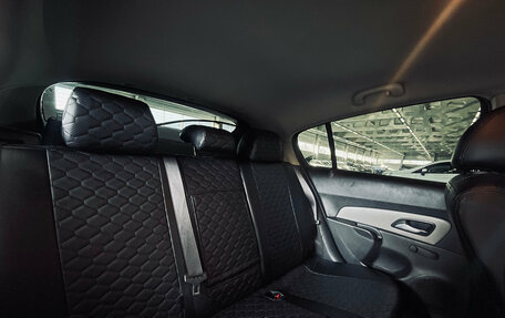 Chevrolet Cruze II, 2013 год, 800 000 рублей, 17 фотография