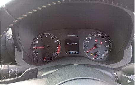 Toyota Yaris, 2021 год, 1 500 000 рублей, 10 фотография