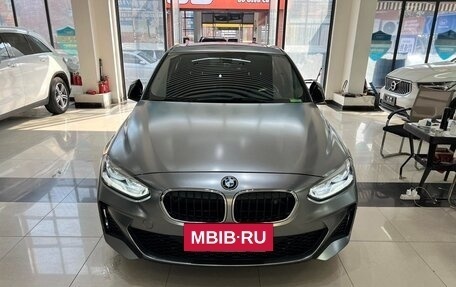 BMW 1 серия, 2020 год, 1 700 000 рублей, 2 фотография