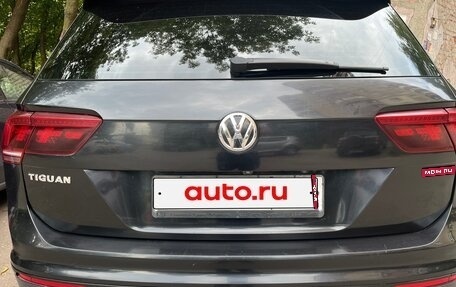 Volkswagen Tiguan II, 2018 год, 1 850 000 рублей, 1 фотография