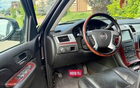 Cadillac Escalade III, 2007 год, 1 650 000 рублей, 8 фотография