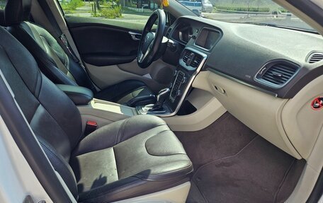 Volvo V40 II рестайлинг, 2015 год, 1 115 010 рублей, 11 фотография