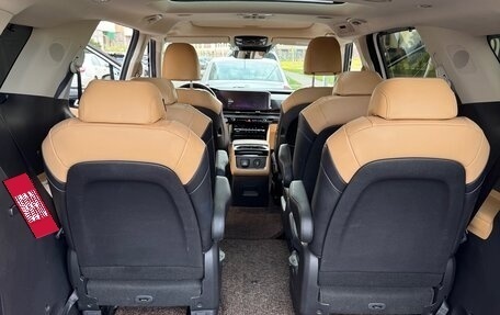 KIA Carnival, 2020 год, 3 750 000 рублей, 9 фотография